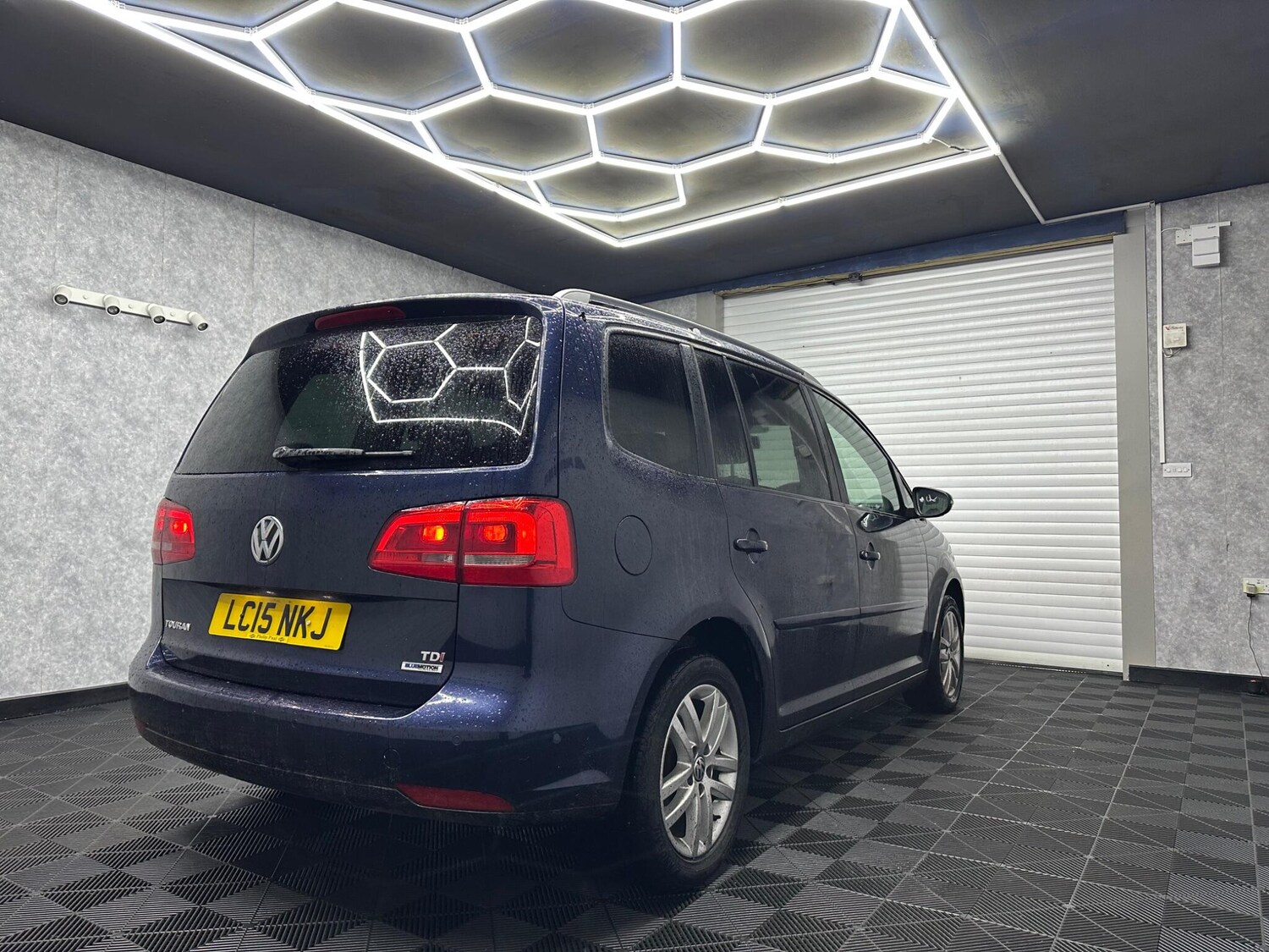 Used Volkswagen Touran for sale - 78057530: Photo 6