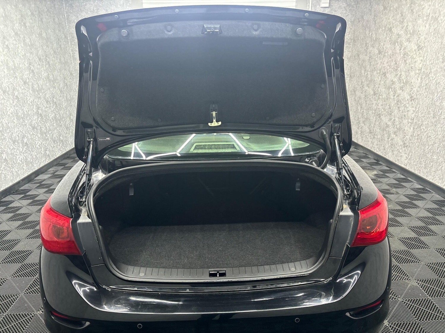 Used Infiniti Q50 2017 for sale - 77386795: Photo 24