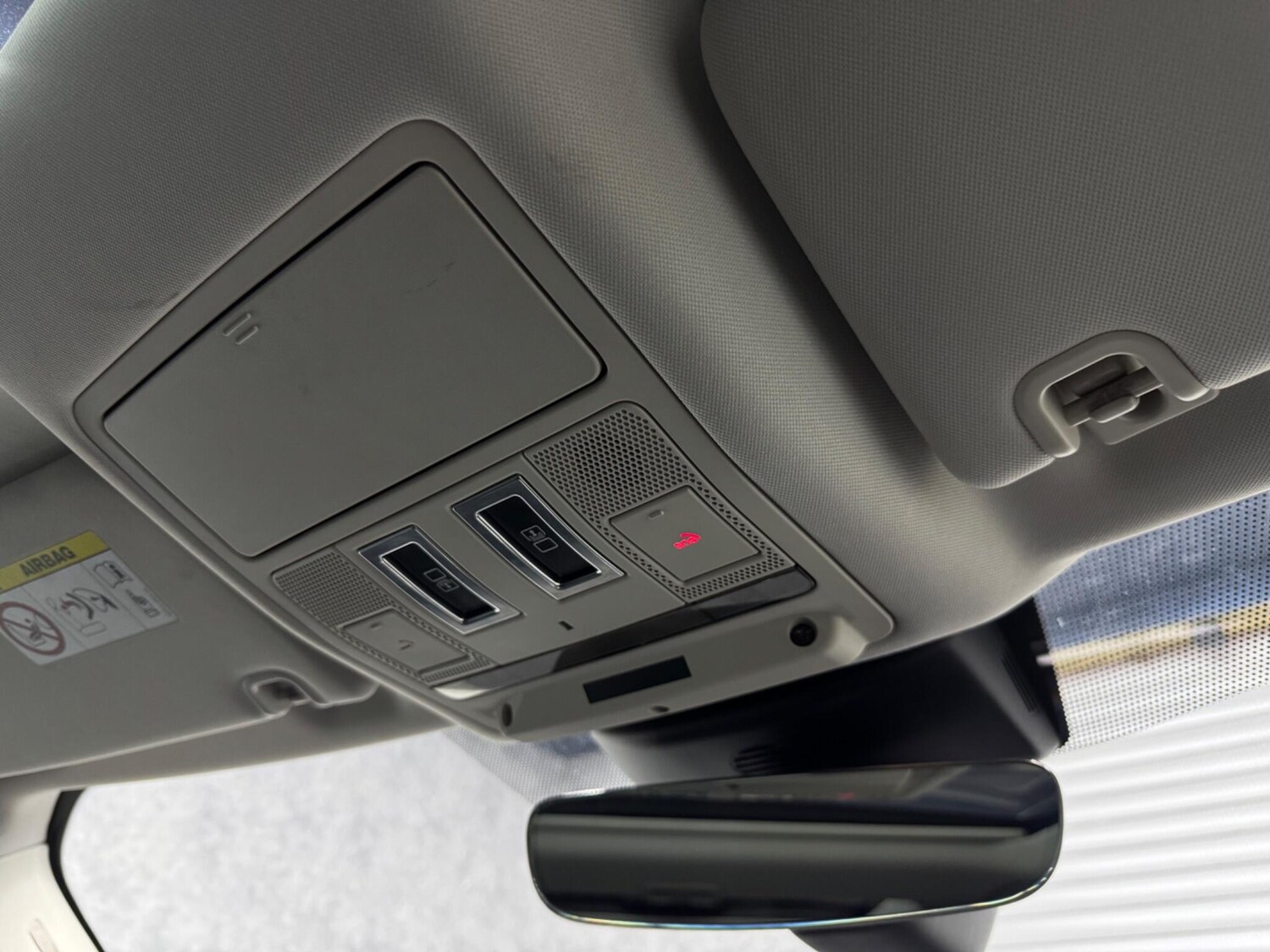 Used Land Rover Discovery 2017 for sale - 78058063: Photo 31