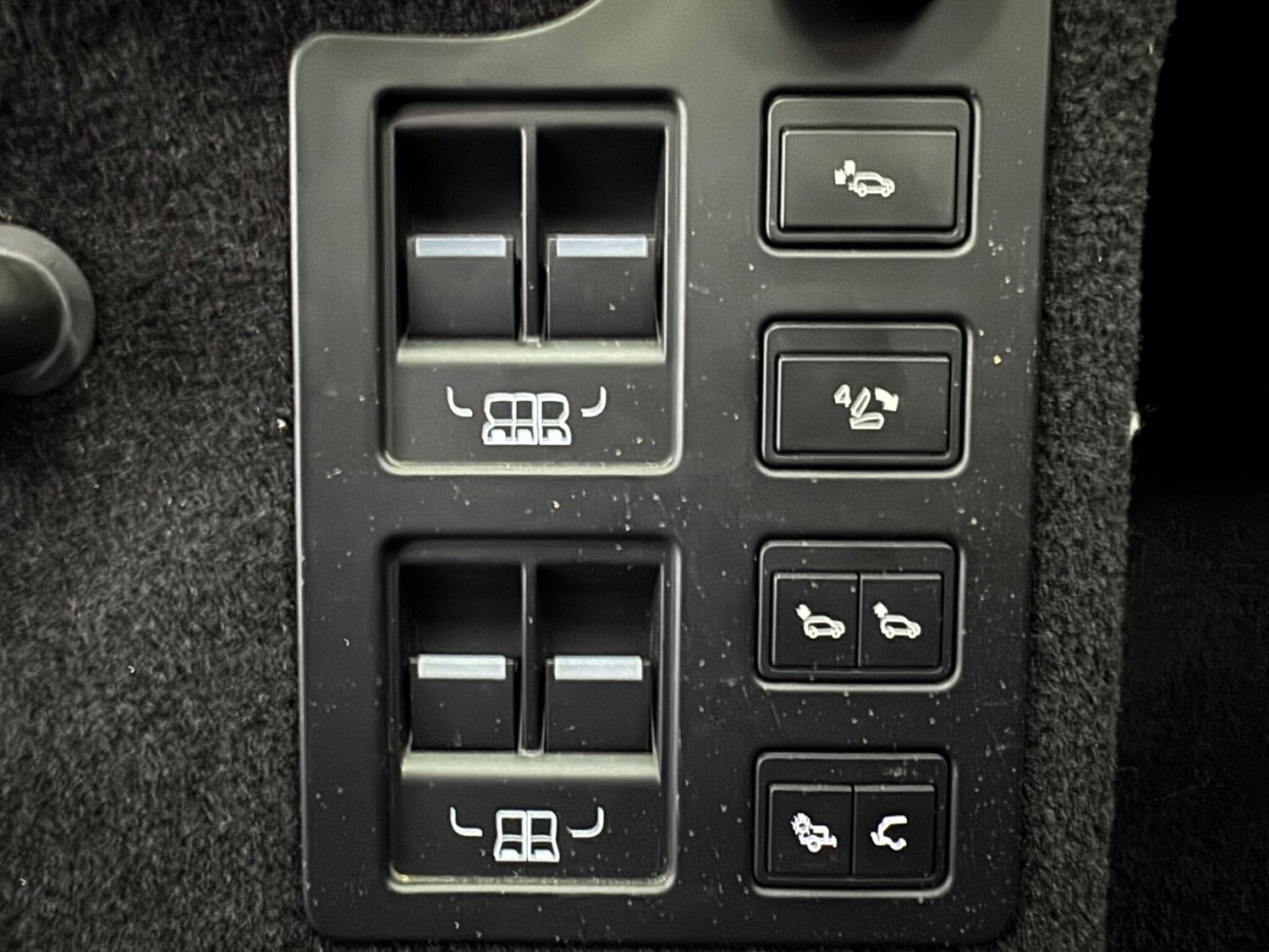 Used Land Rover Discovery 2017 for sale - 78058063: Photo 34