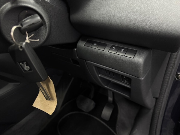 Used Peugeot 3008 2015 for sale - 76024826: Photo 17