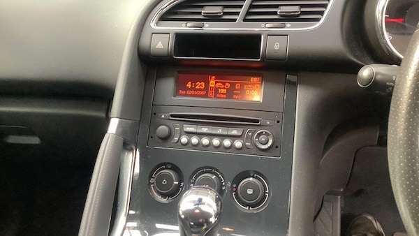 Used Peugeot 3008 2015 for sale - 76024826: Photo 6