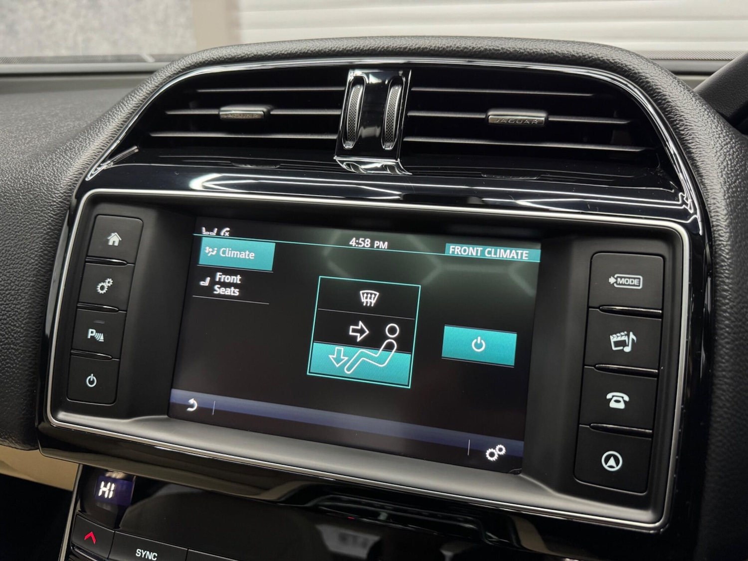 Used Jaguar XE 2017 for sale - 75747510: Photo 19