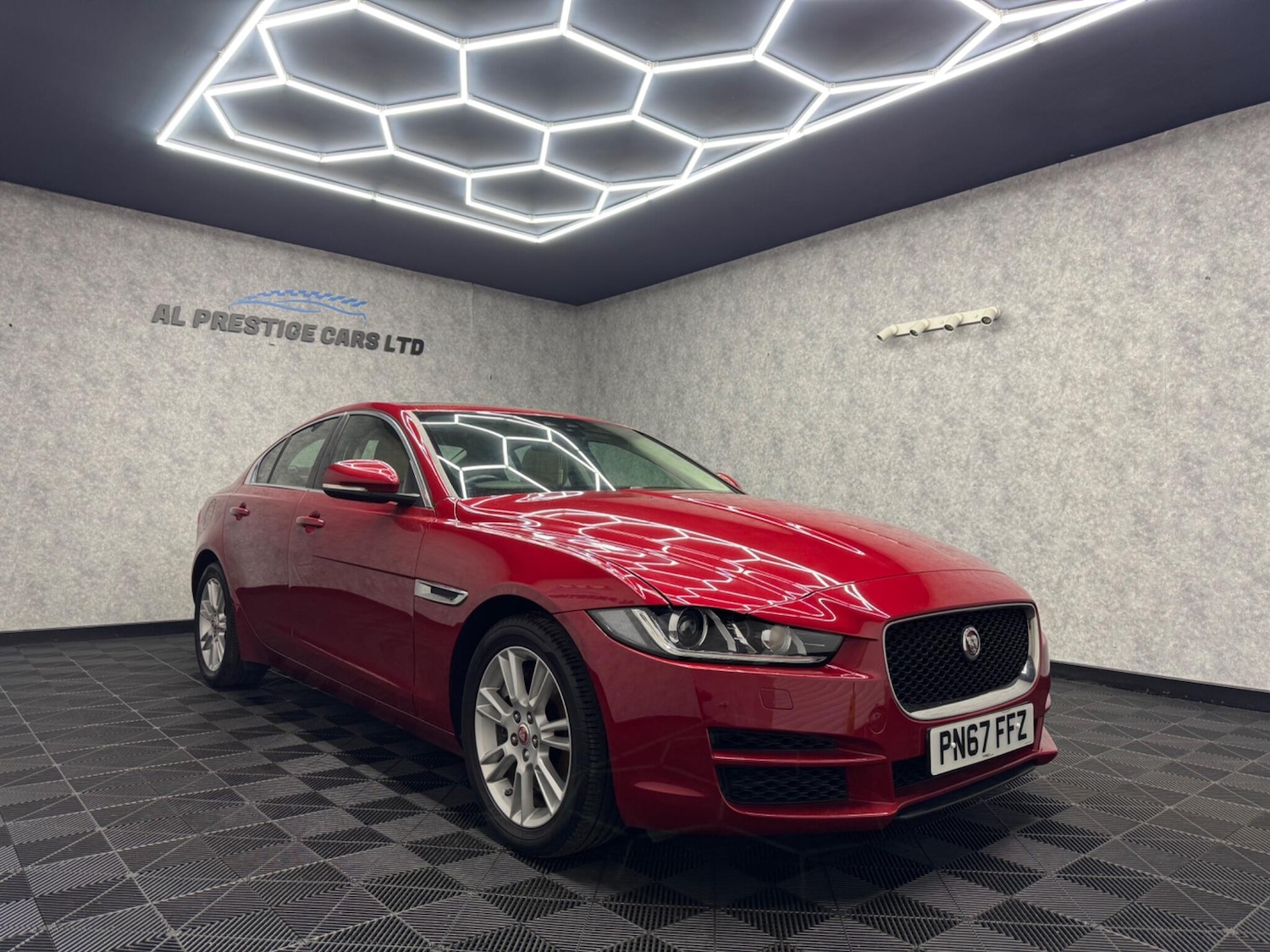 Used Jaguar XE 2017 for sale - 75747510: Photo 28