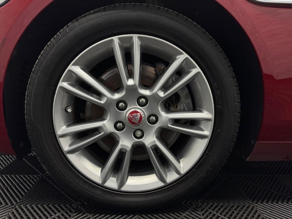Used Jaguar XE 2017 for sale - 75747510: Photo 36