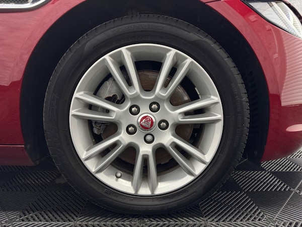 Used Jaguar XE 2017 for sale - 75747510: Photo 39