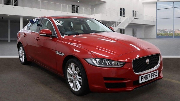 Used Jaguar XE 2017 for sale - 75747510: Photo 7