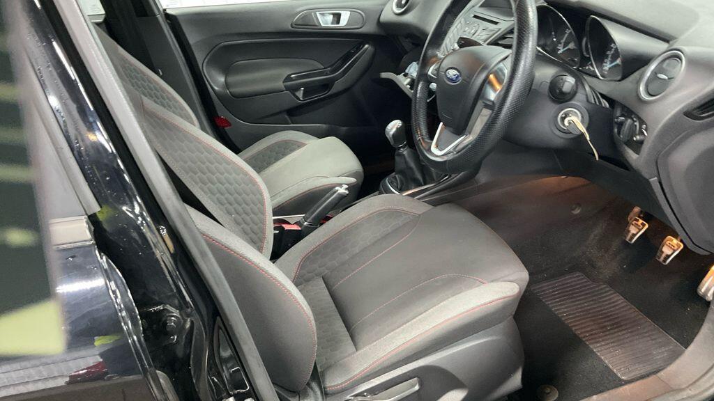 Used Ford Fiesta 2017 for sale - 77320450: Photo 12