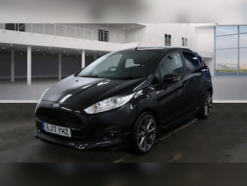 Used Ford Fiesta 2017 for sale - 77320450: Photo