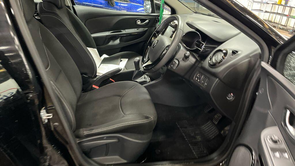 Used Renault Clio for sale - 78136164: Photo 2