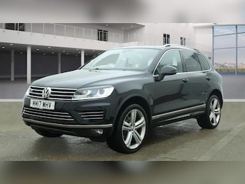 (17) - 3.0 TDI V6 BlueMotion Tech R-Line Plus Tiptronic 4WD Euro 6 (s/s) 5dr