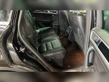 Used Volkswagen Touareg 2017 for sale - 77658268: Photo