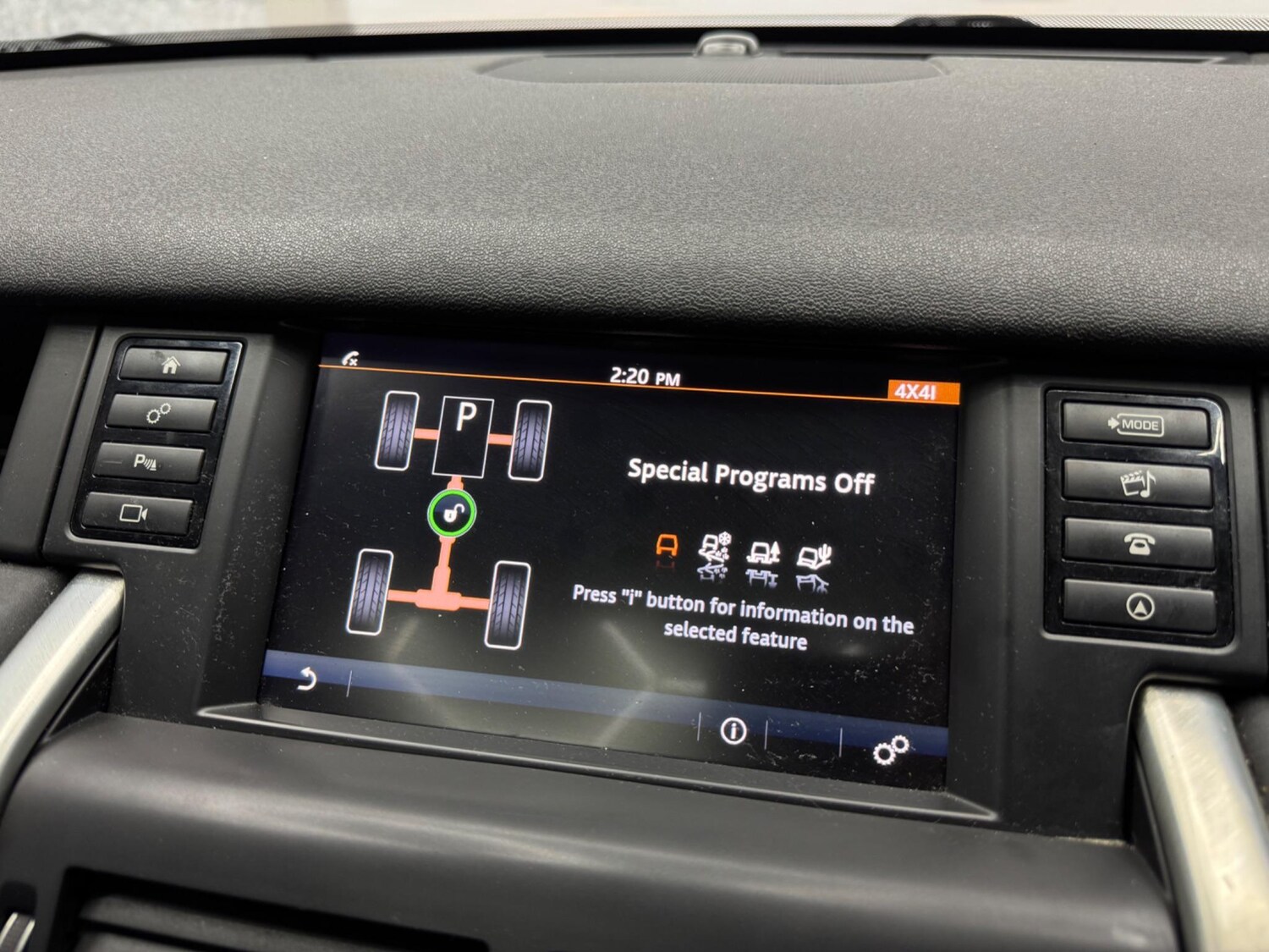 Used Land Rover Discovery Sport 2017 for sale - 78058369: Photo 14