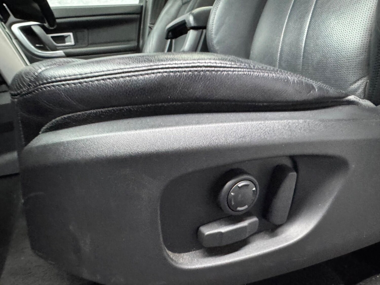 Used Land Rover Discovery Sport 2017 for sale - 78058369: Photo 19