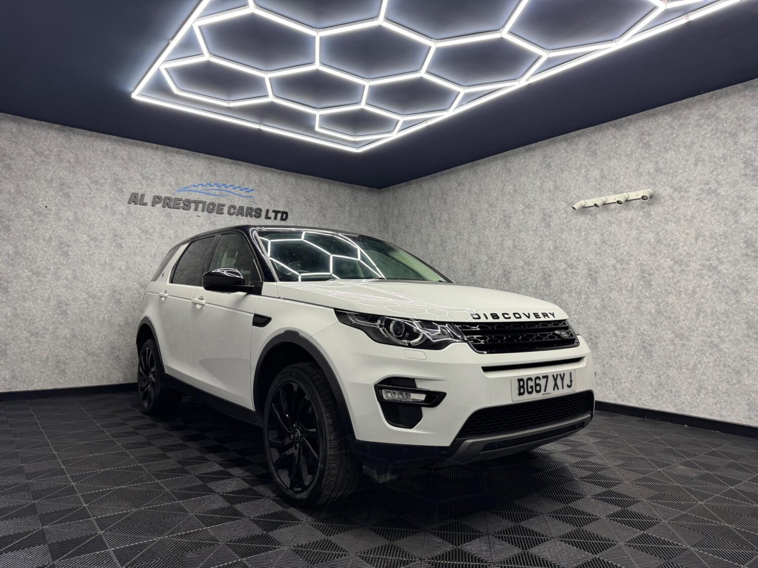 Used Land Rover Discovery Sport 2017 for sale - 78058369: Photo 26