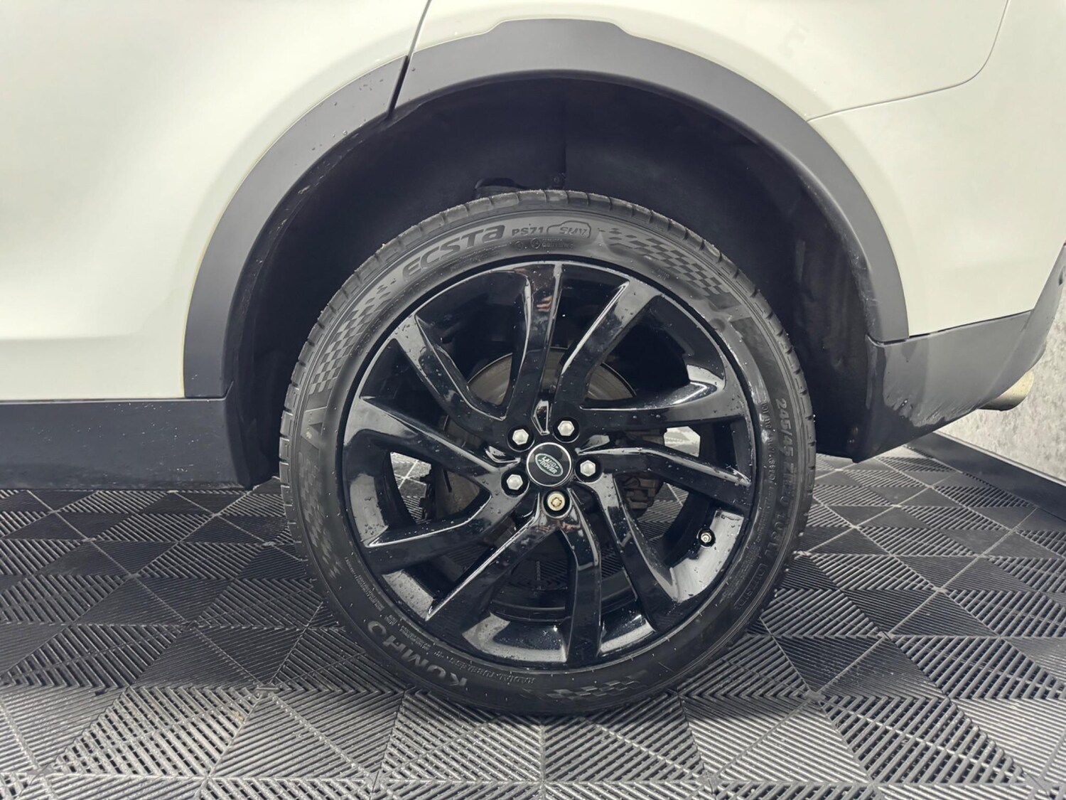 Used Land Rover Discovery Sport 2017 for sale - 78058369: Photo 30