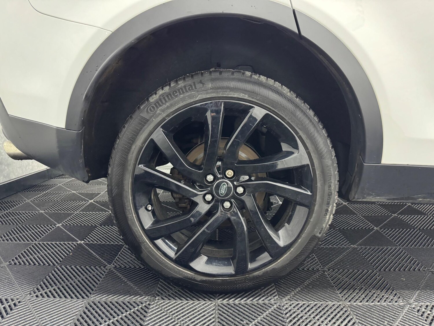 Used Land Rover Discovery Sport 2017 for sale - 78058369: Photo 31