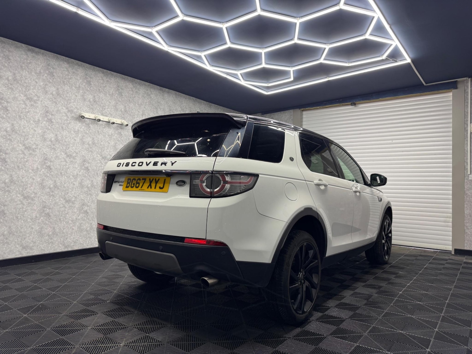 Used Land Rover Discovery Sport 2017 for sale - 78058369: Photo 4