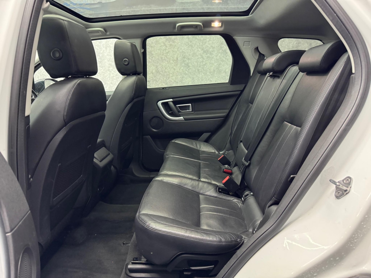 Used Land Rover Discovery Sport 2017 for sale - 78058369: Photo 7