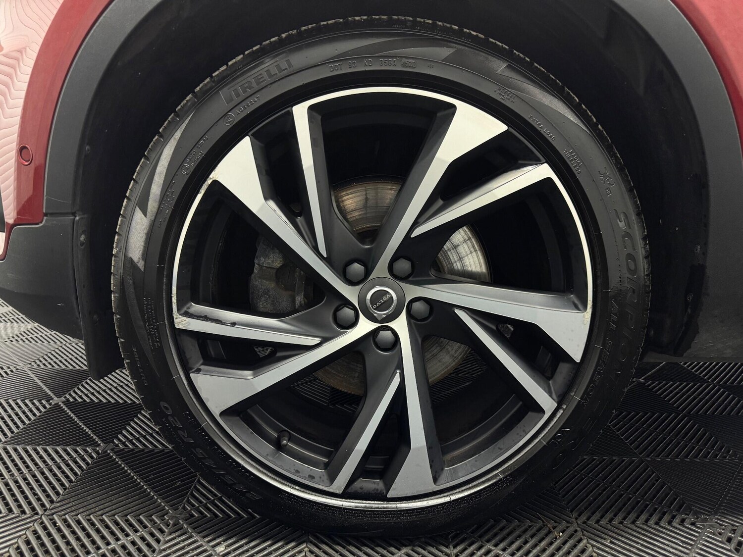 Used Volvo XC40 2018 for sale - 76440503: Photo 32