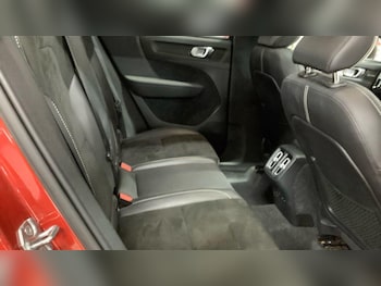 Used Volvo XC40 2018 for sale - 76440503: Photo