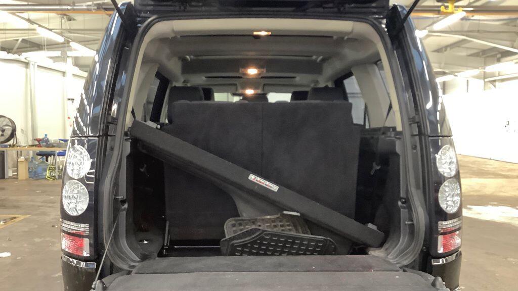 Used Land Rover Discovery 2015 for sale - 76606875: Photo 11