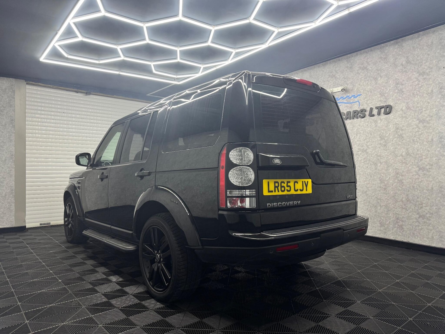 Used Land Rover Discovery 4 2015 for sale - 76606875: Photo 27