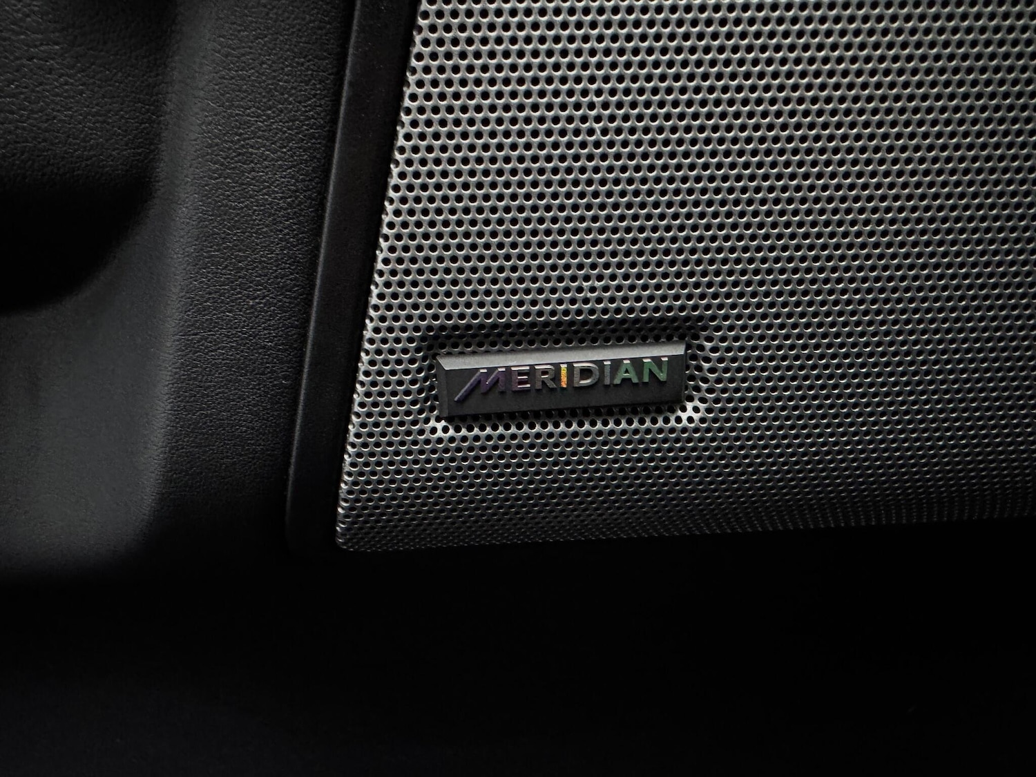 Used Land Rover Discovery 4 for sale - 78057961: Photo 24