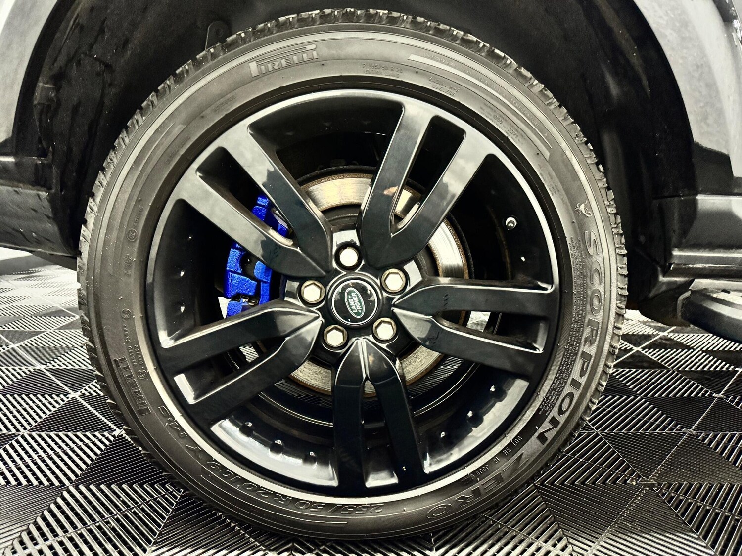 Used Land Rover Discovery 4 for sale - 78057961: Photo 31