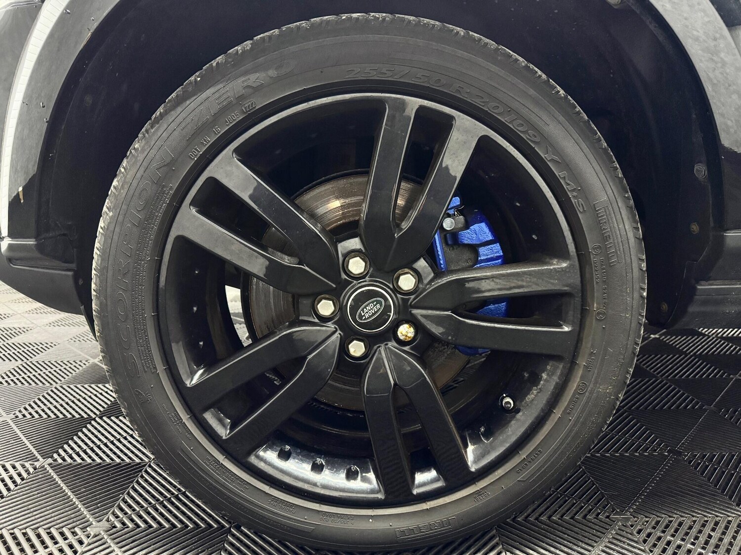 Used Land Rover Discovery 4 for sale - 78057961: Photo 32