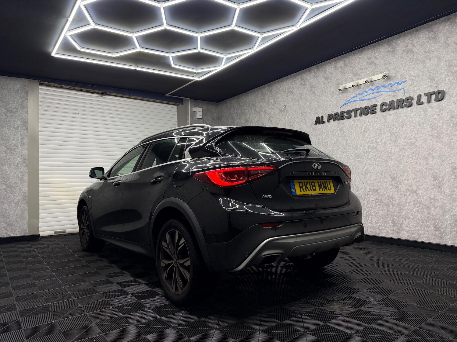 Used Infiniti QX30 2018 for sale - 77279925: Photo 4