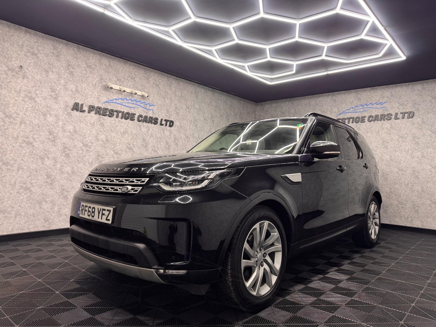 Used Land Rover Discovery 2019 for sale - 76295800: Photo 1