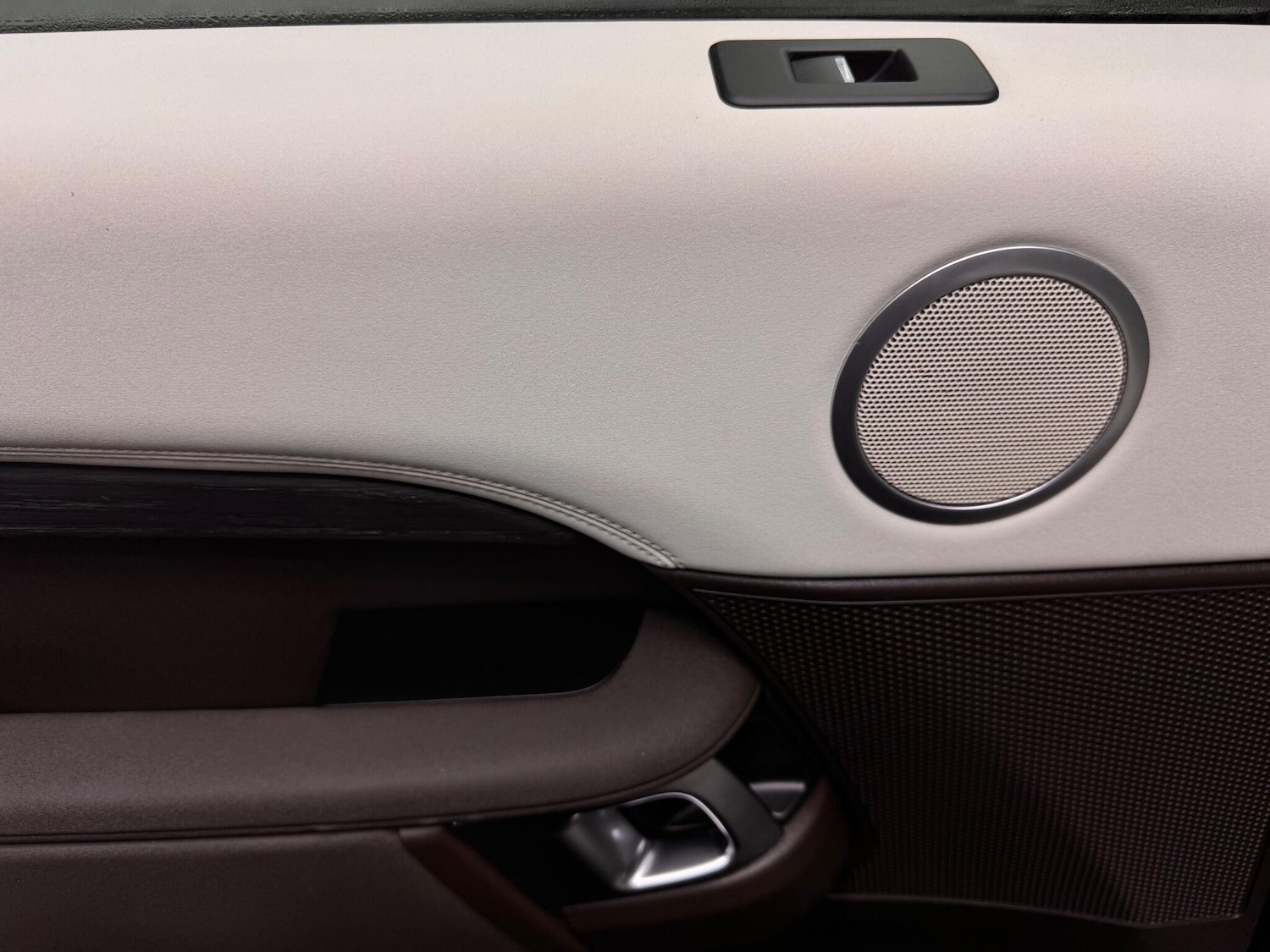 Used Land Rover Discovery 2019 for sale - 76295800: Photo 21