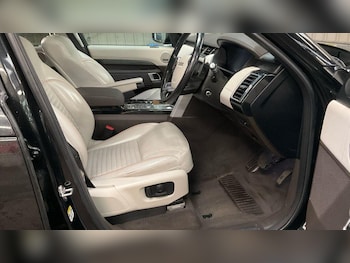 Used Land Rover Discovery 2019 for sale - 76295800: Photo 2