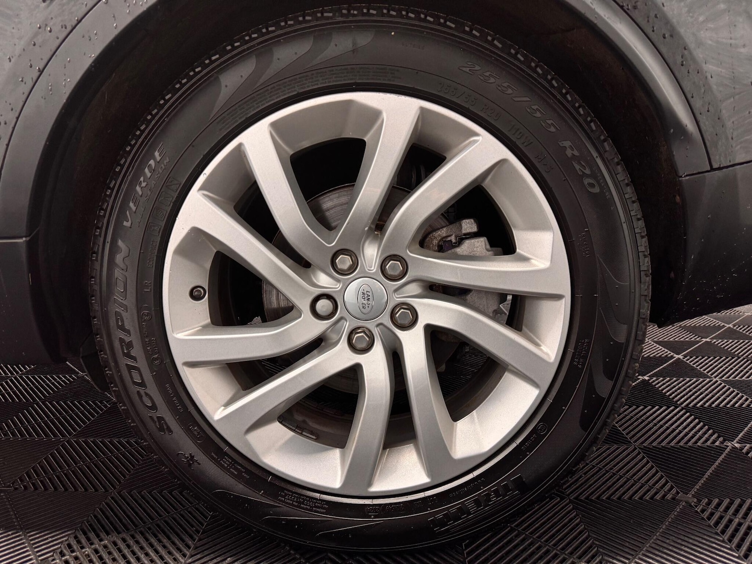 Used Land Rover Discovery 2019 for sale - 76295800: Photo 35