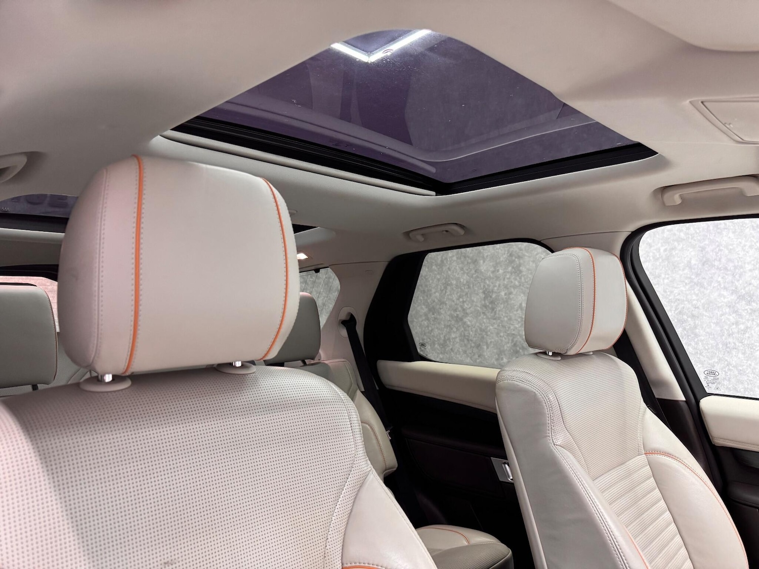 Used Land Rover Discovery 2019 for sale - 76295800: Photo 5