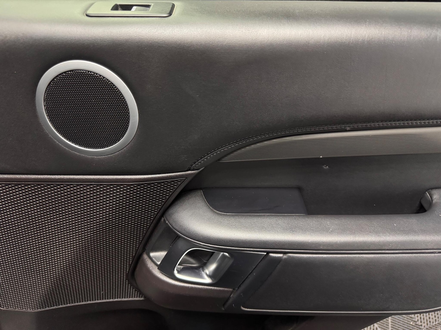 Used Land Rover Discovery 2017 for sale - 76573296: Photo 20