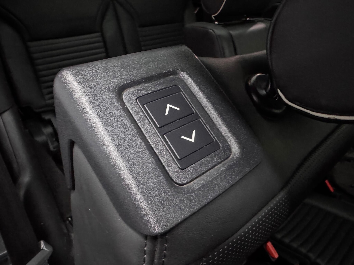 Used Land Rover Discovery 2017 for sale - 76573296: Photo 21