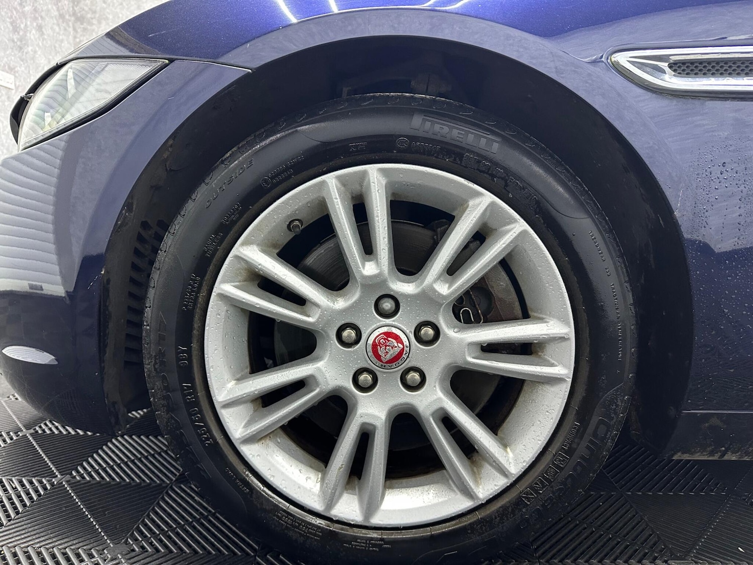 Used Jaguar XE 2016 for sale - 77425982: Photo 25