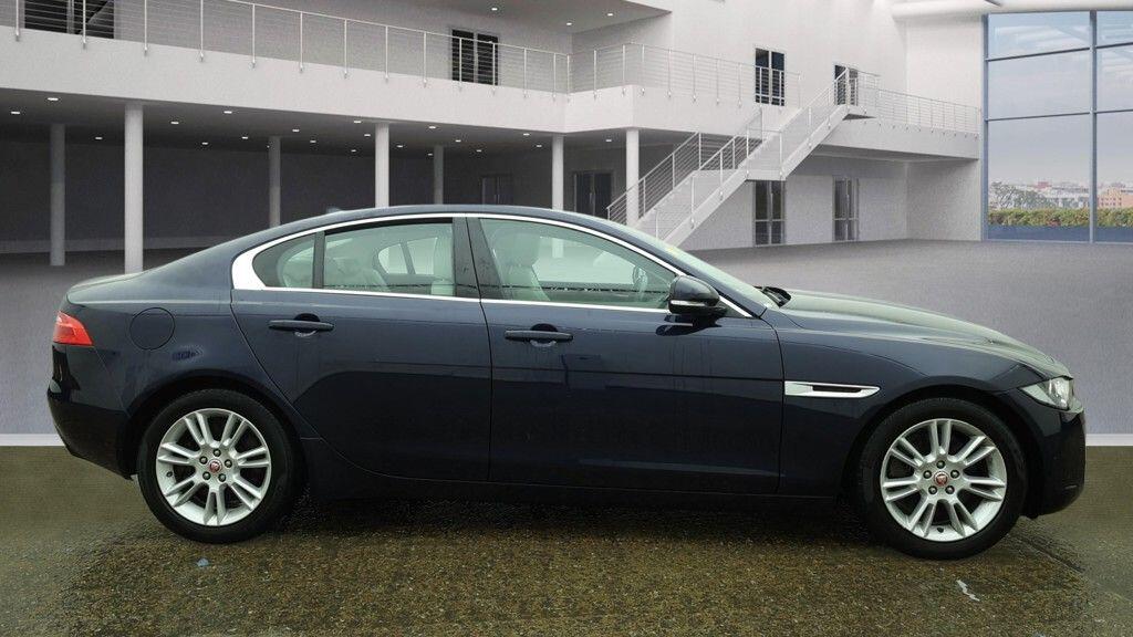 Used Jaguar XE 2016 for sale - 77425982: Photo 9