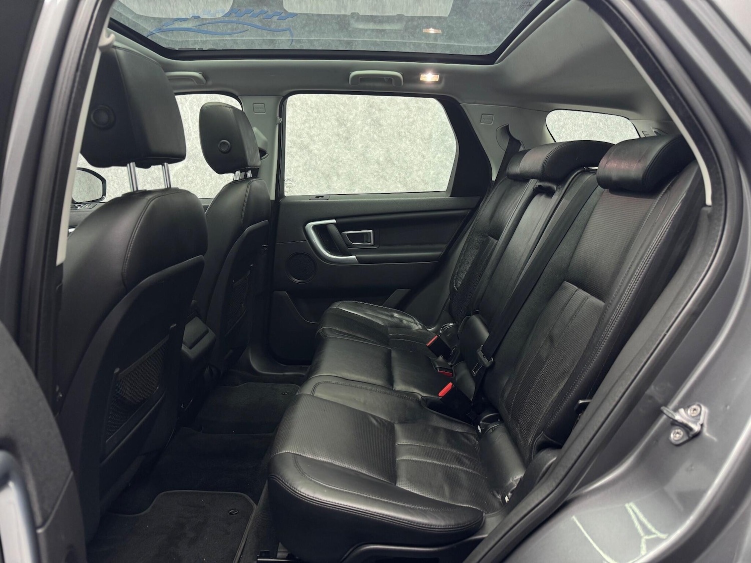 Used Land Rover Discovery Sport 2015 for sale - 76608196: Photo 10