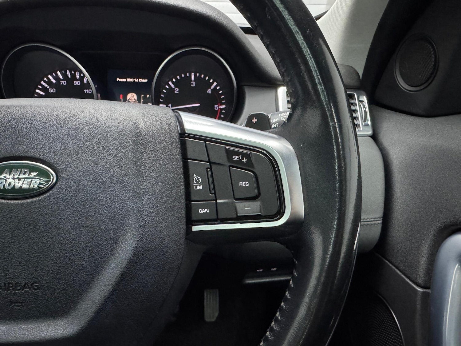 Used Land Rover Discovery Sport 2015 for sale - 76608196: Photo 14