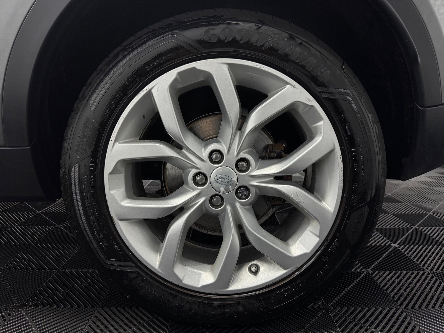 Used Land Rover Discovery Sport 2015 for sale - 76608196: Photo 20