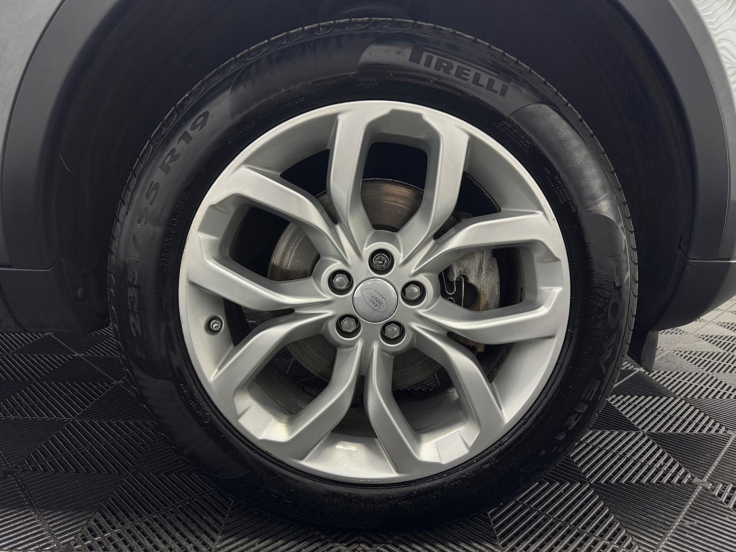 Used Land Rover Discovery Sport 2015 for sale - 76608196: Photo 22