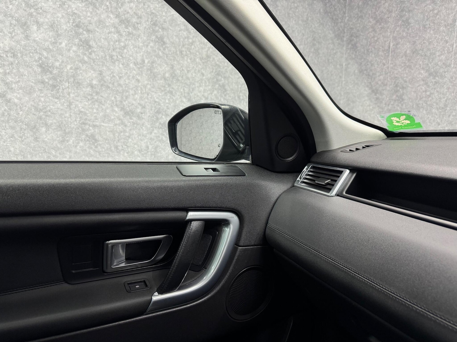 Used Land Rover Discovery Sport 2015 for sale - 76608196: Photo 29