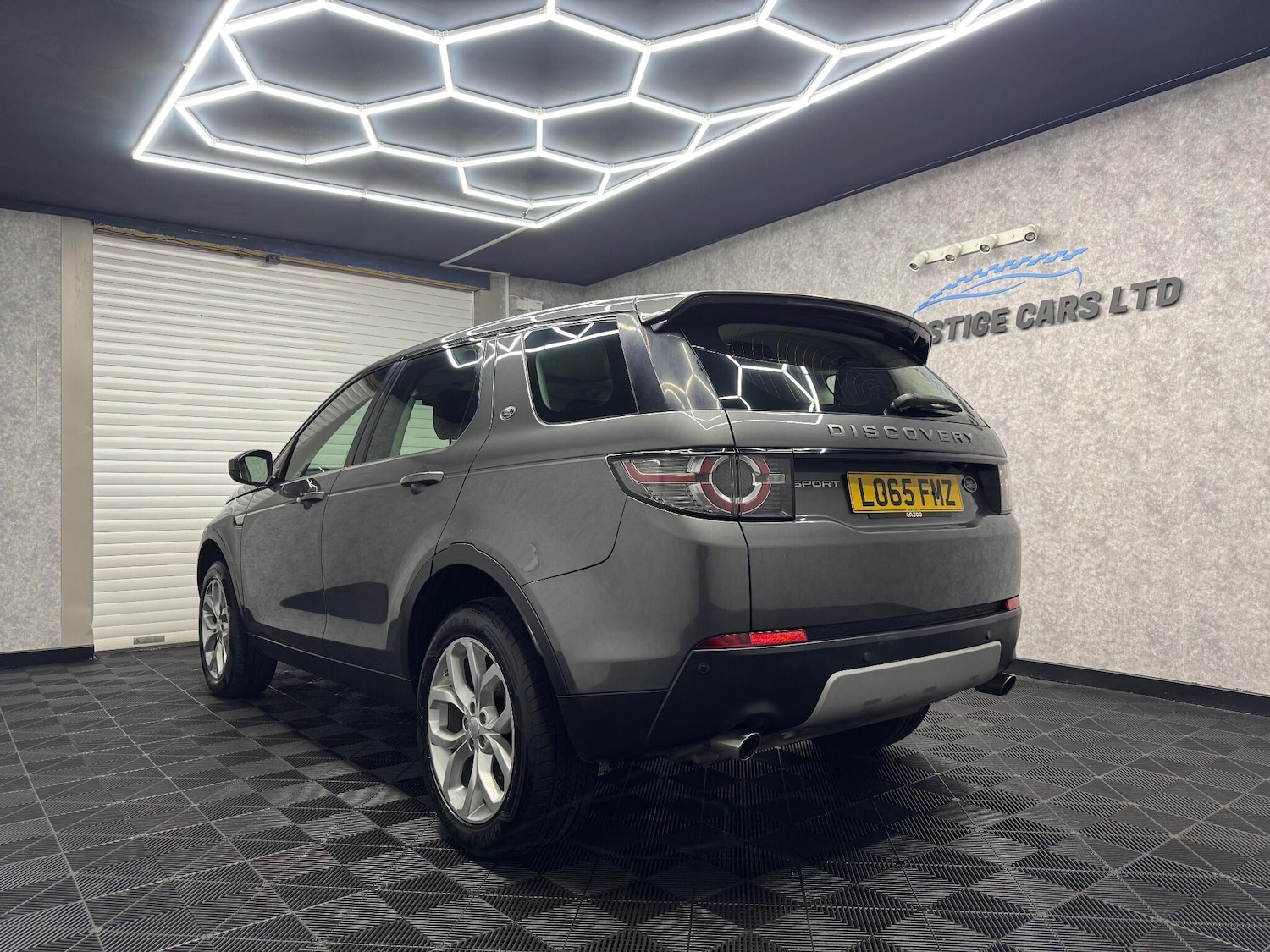 Used Land Rover Discovery Sport 2015 for sale - 76608196: Photo 3