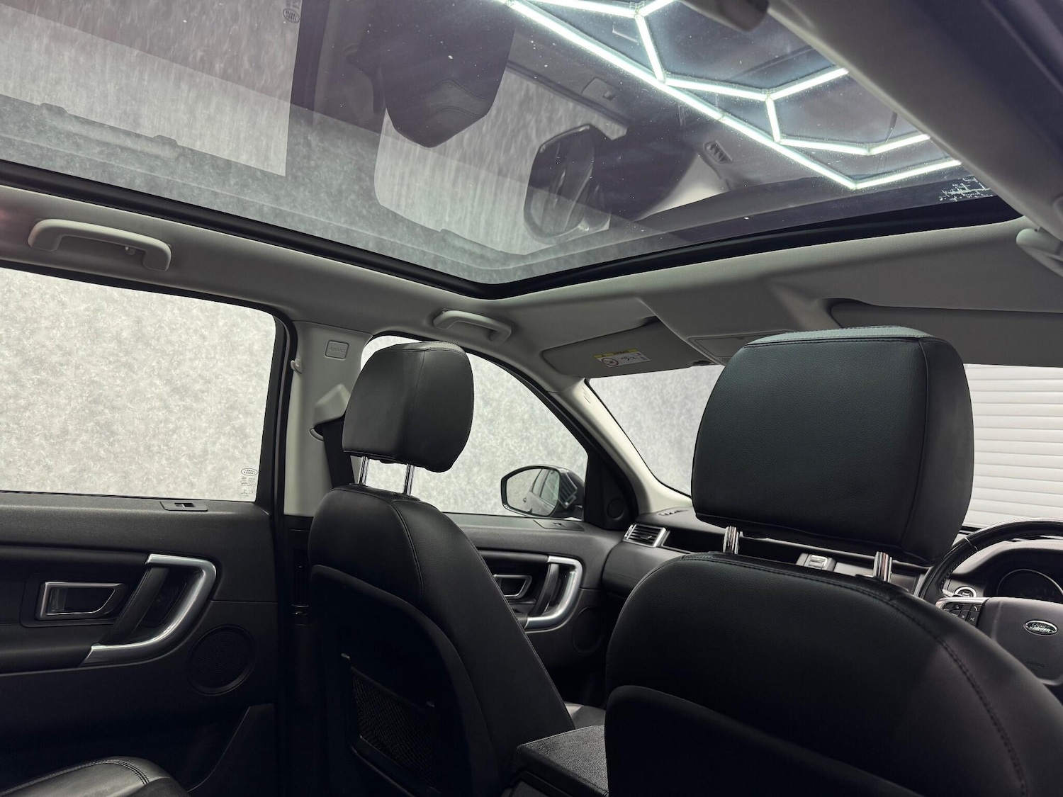 Used Land Rover Discovery Sport 2015 for sale - 76608196: Photo 30