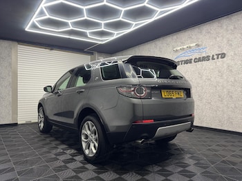 Used Land Rover Discovery Sport 2015 for sale - 76608196: Photo