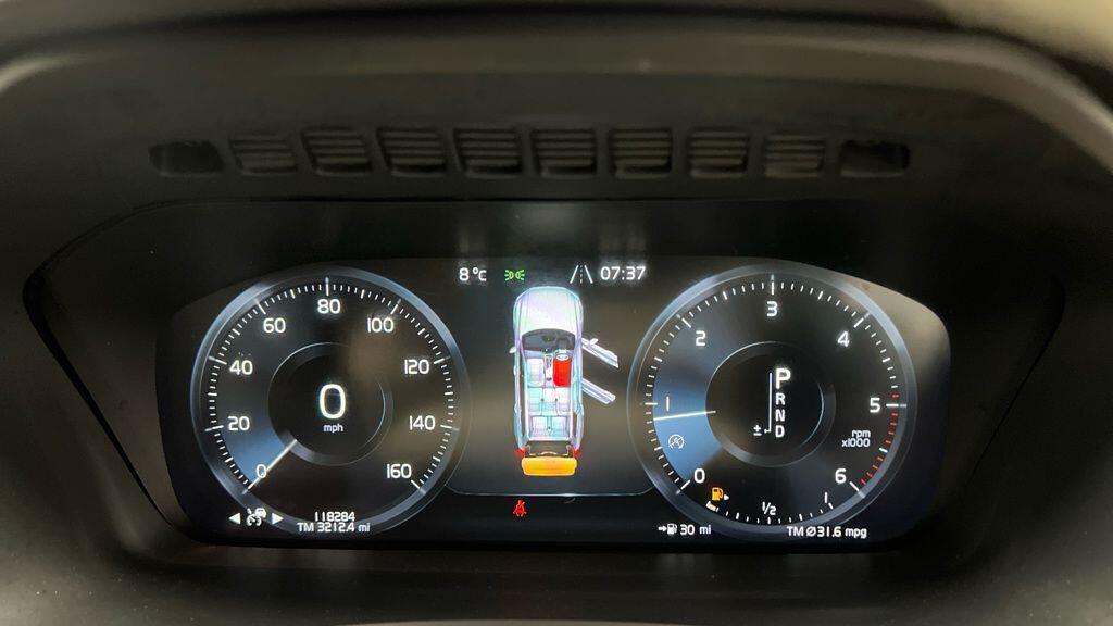 Used Volvo XC90 2015 for sale - 77574856: Photo 4