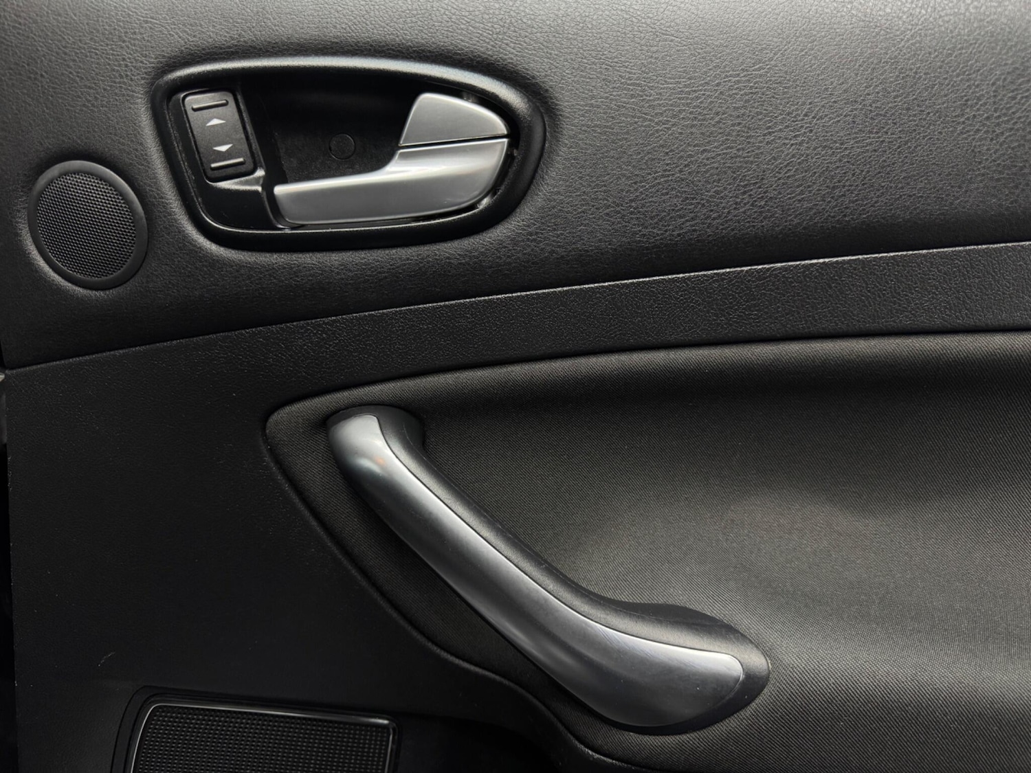 Used Ford Mondeo 2010 for sale - 76226608: Photo 16